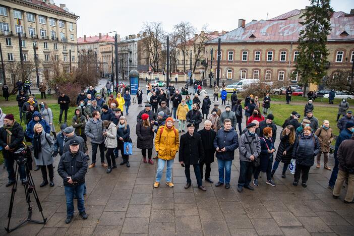 Vilniuje nukeltas P. Cvirkos paminklas