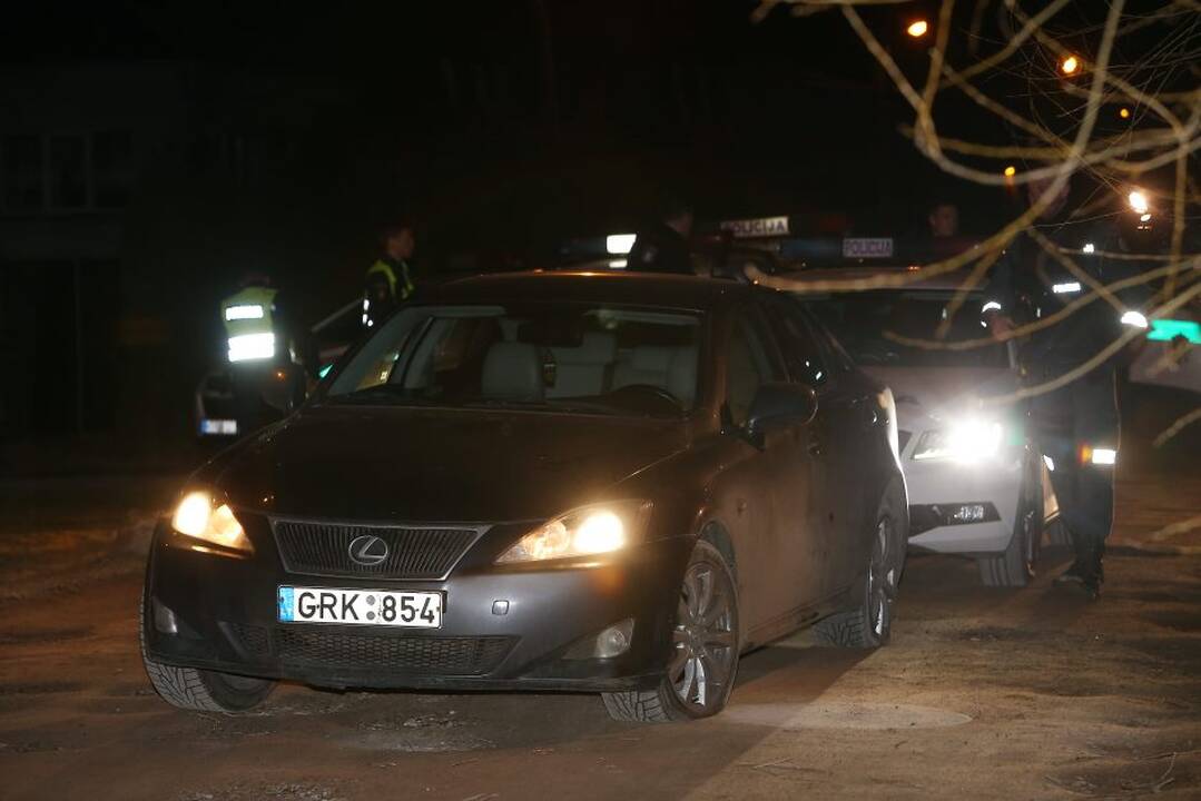 Policijai nestojusio automobilio gaudynės