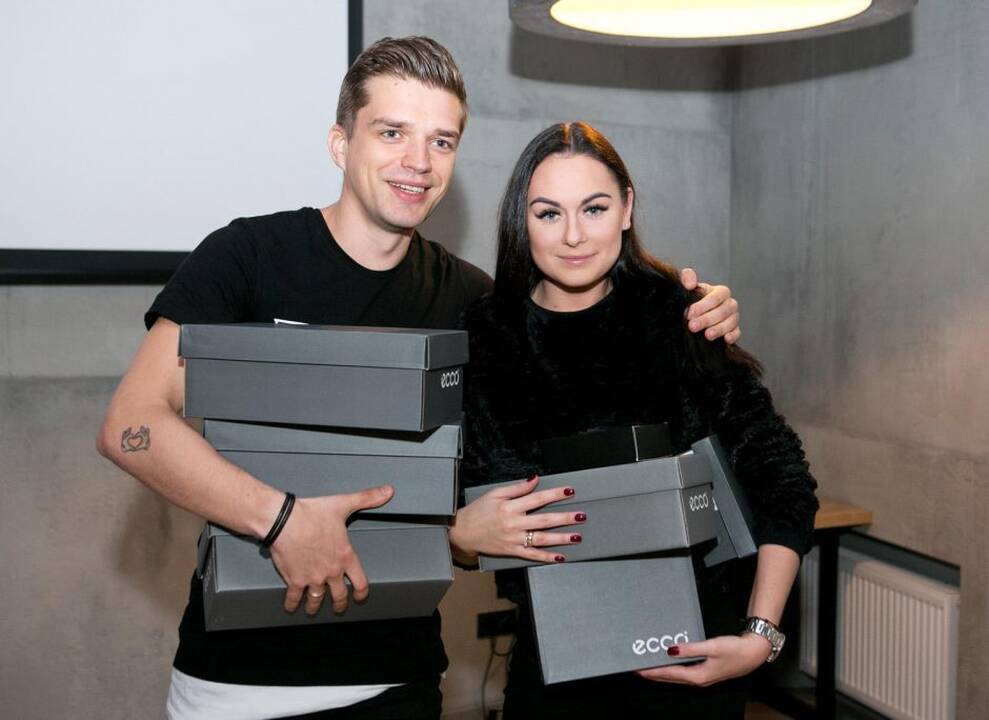 S. ir J. Nainiai išbandė žvaigždžių atrakciją