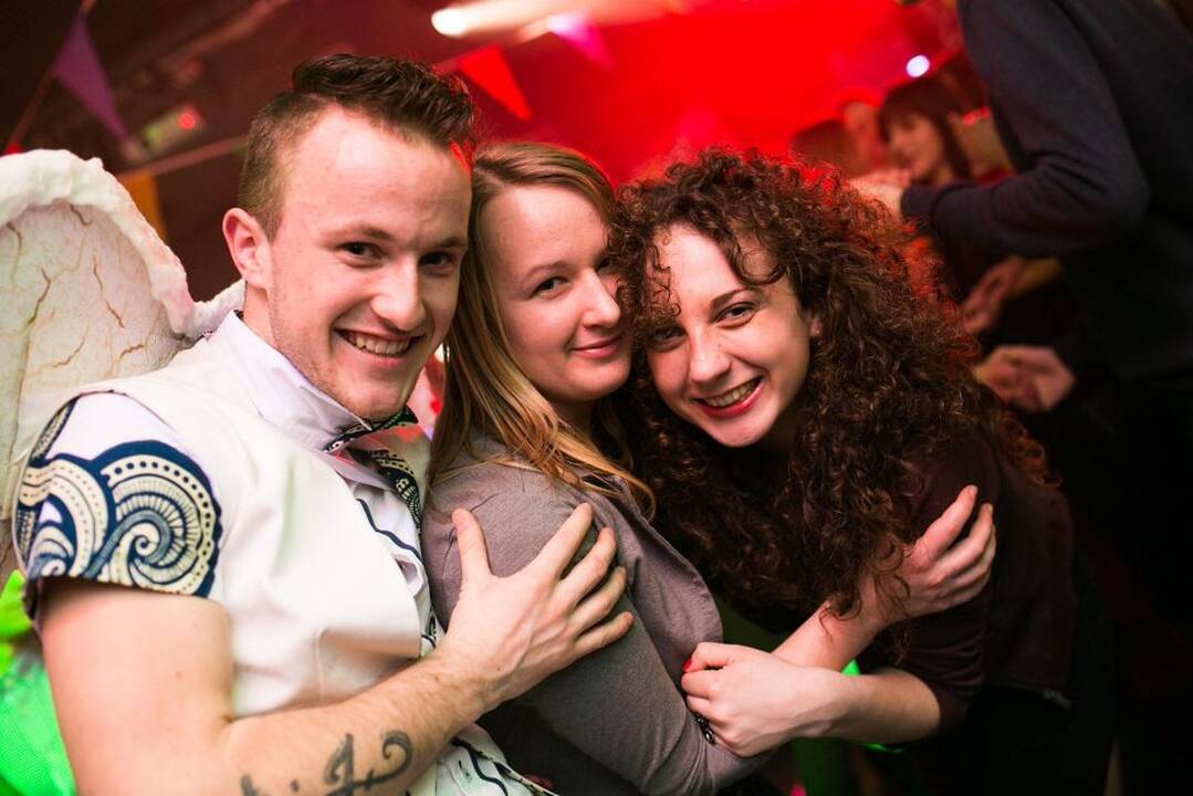 "Tarantino" – pašėlusios romantikos ritmu