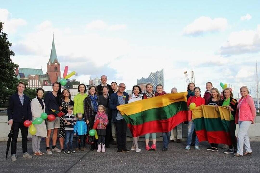 „Tautiška giesmė“ skambėjo visame pasaulyje