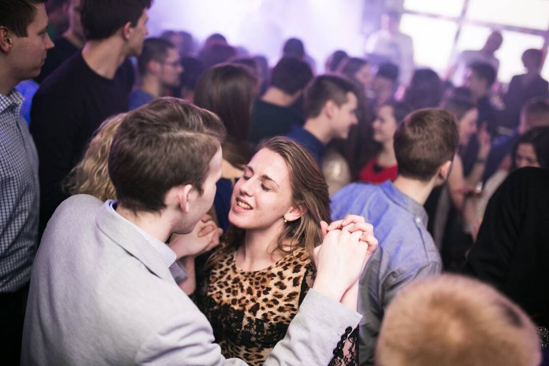 "Tarantino" – pašėlusios romantikos ritmu