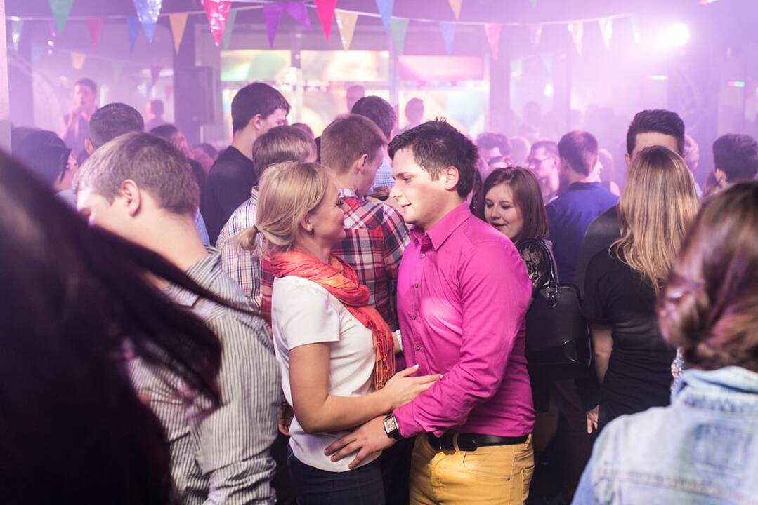 "Tarantino" – pašėlusios romantikos ritmu