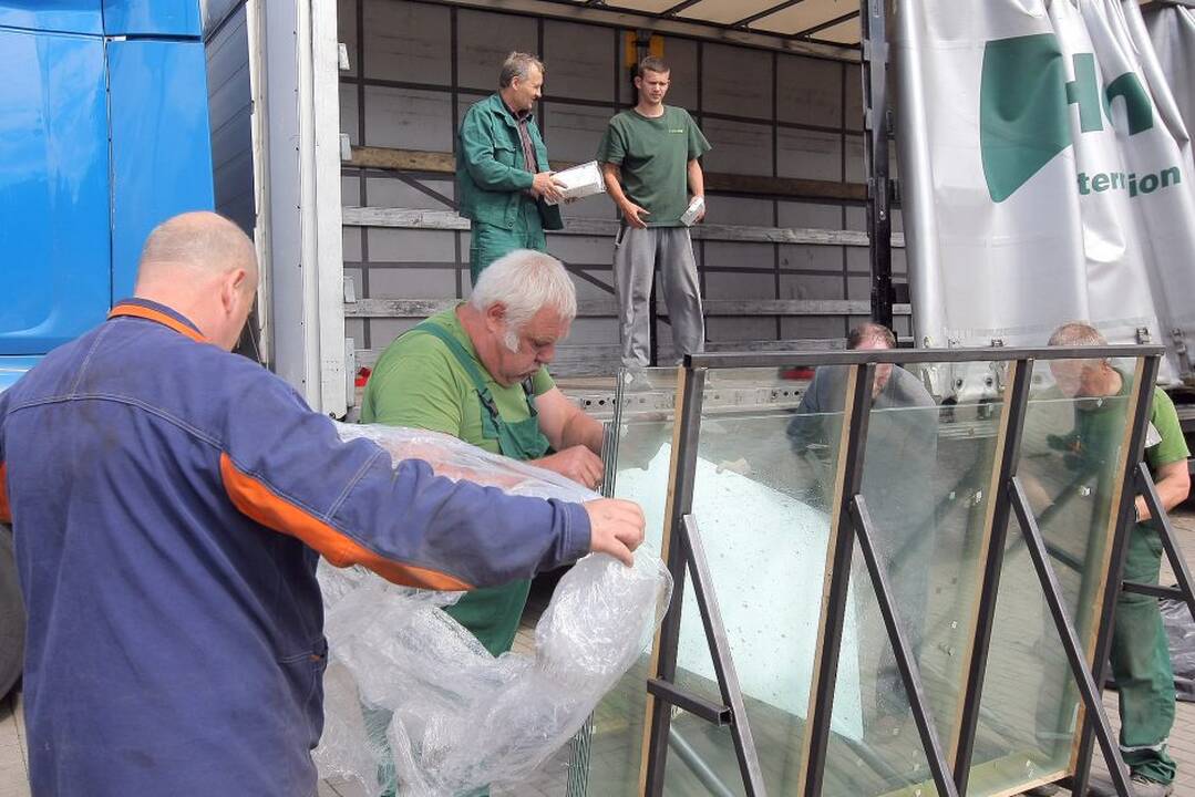 Baigiama įrengti laikinoji autobusų stotis