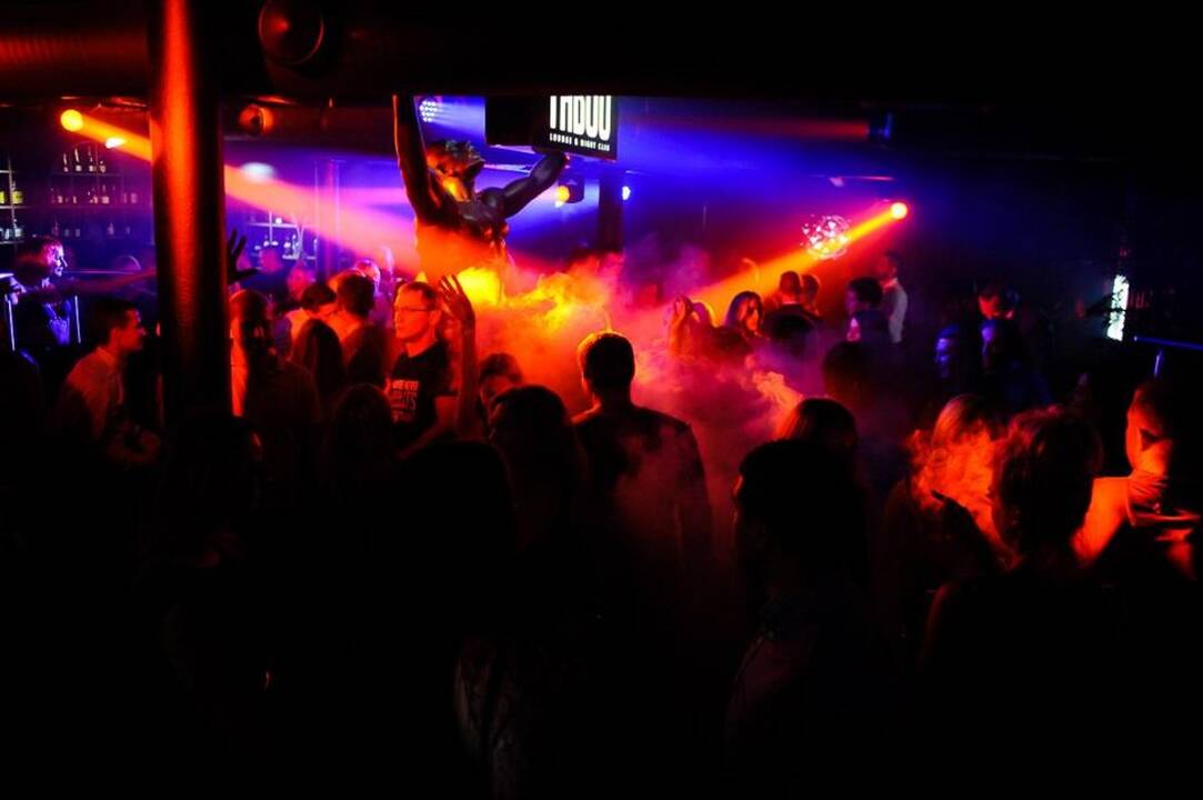 Nakties šėlsmas klube "Taboo"