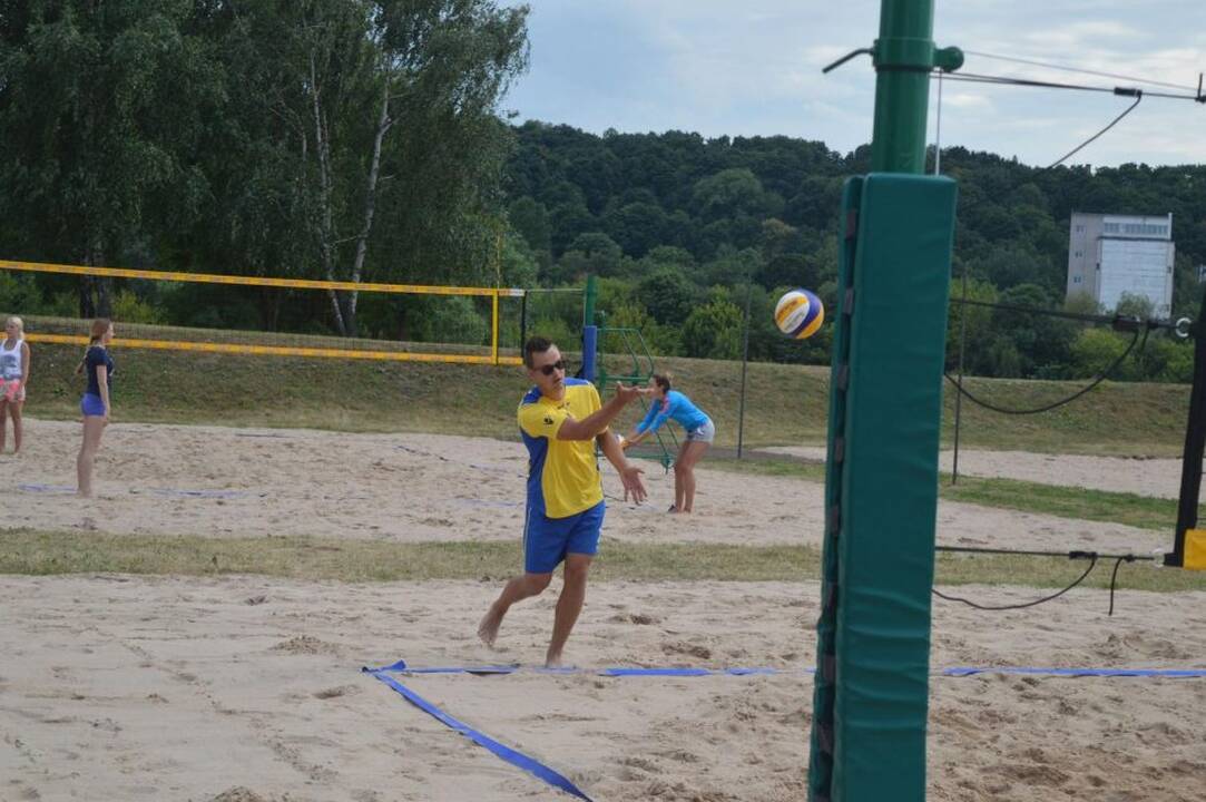Tinklinio mėgėjai sportuoti galės Nemuno saloje