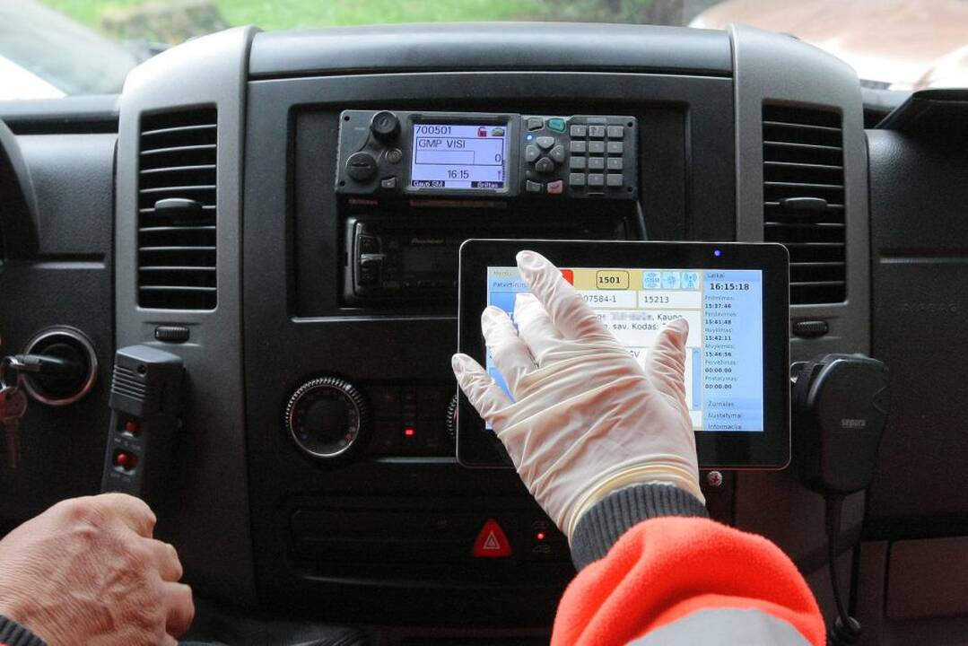 Automobiliuose esančiuose kompiuteriuose fiksuojama iškvietimo eiga.