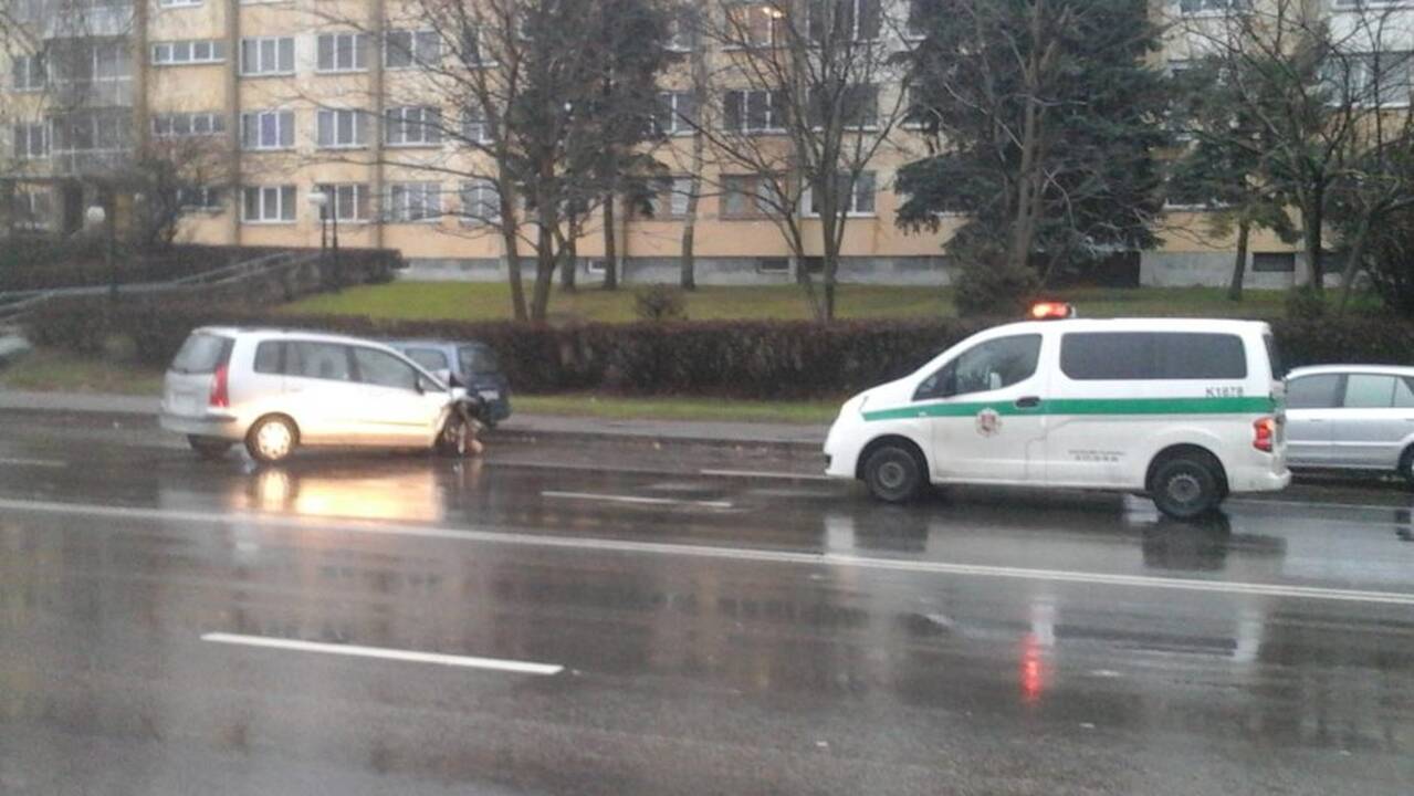 Dvi avarijos Jonavos g.