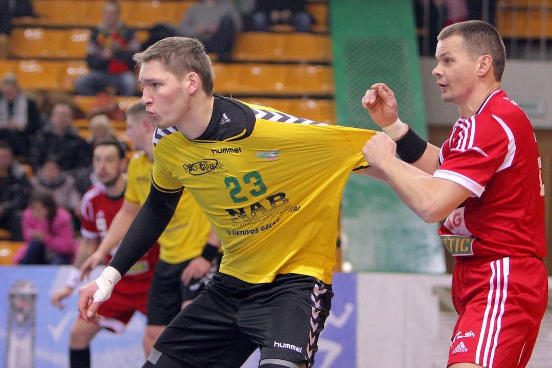 Europos vyrų rankinio čempionato atrankos rungtynėse lietuviai sužaidė lygiosiomis su slovakais.
