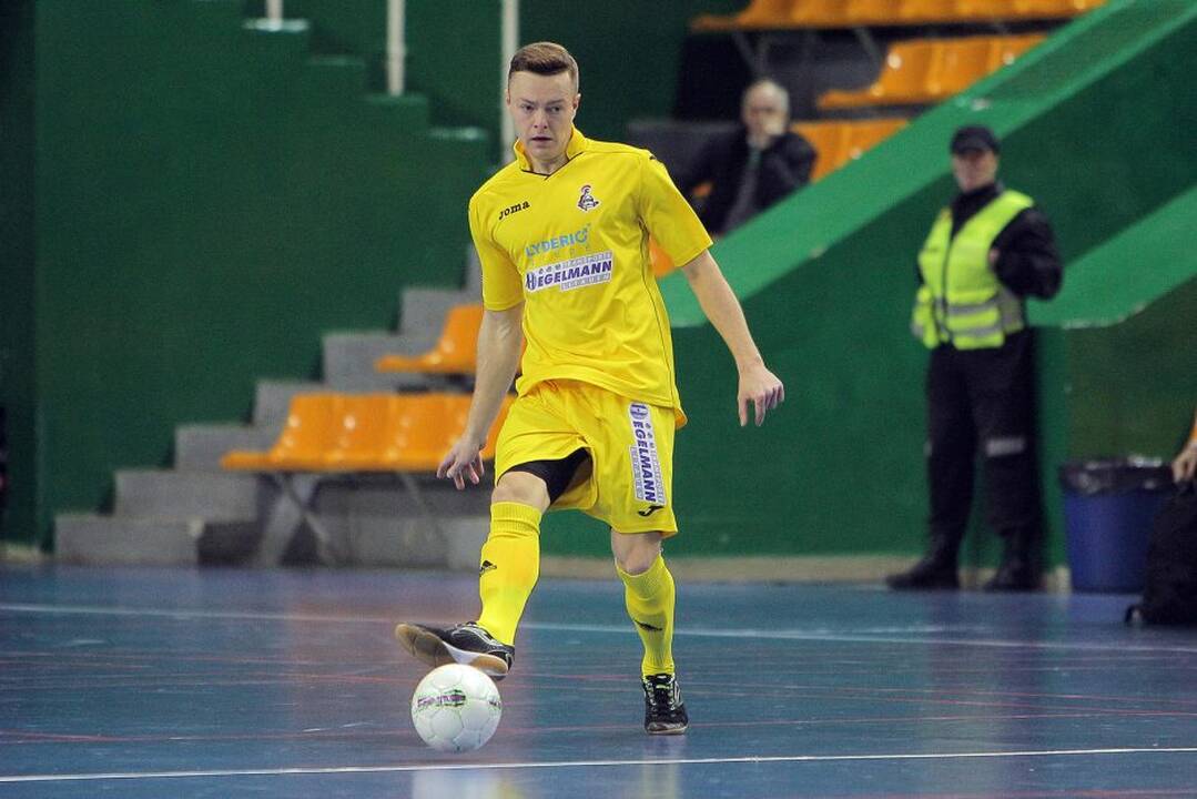 Salės futbolo A lygoje Kauno „Vytis-Zenitas“ 12:2 sutriuškino Mažeikių „VIP“.