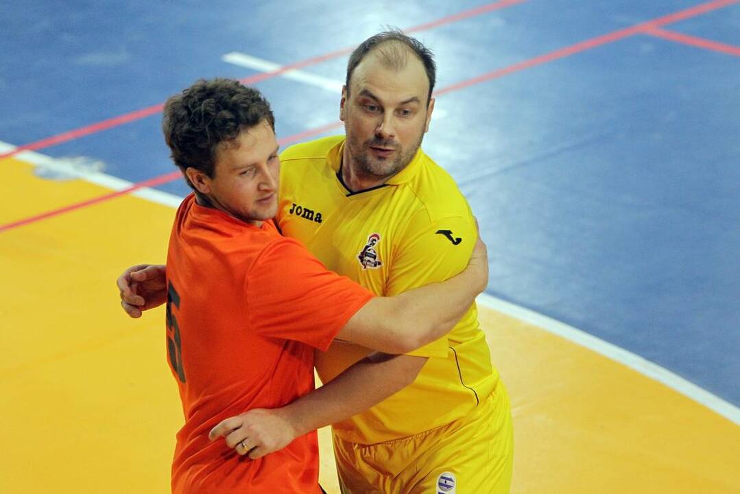 Salės futbolo A lygoje Kauno „Vytis-Zenitas“ 12:2 sutriuškino Mažeikių „VIP“.