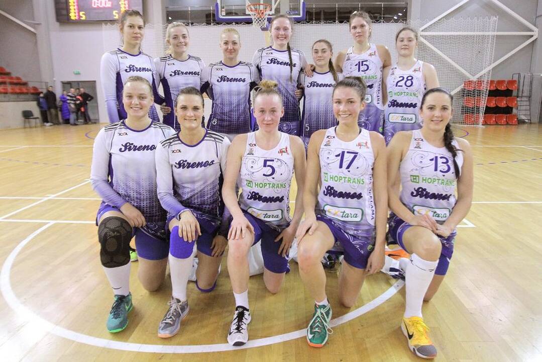 Lietuvos moterų krepšinio lygos ketvirtfinalis Kauno r. „Hoptrans-Sirenos“ – Klaipėdos „Fortūna“ 70:58.