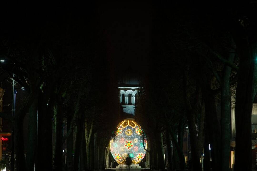 Velykinis kiaušinis Laisvės alėjoje