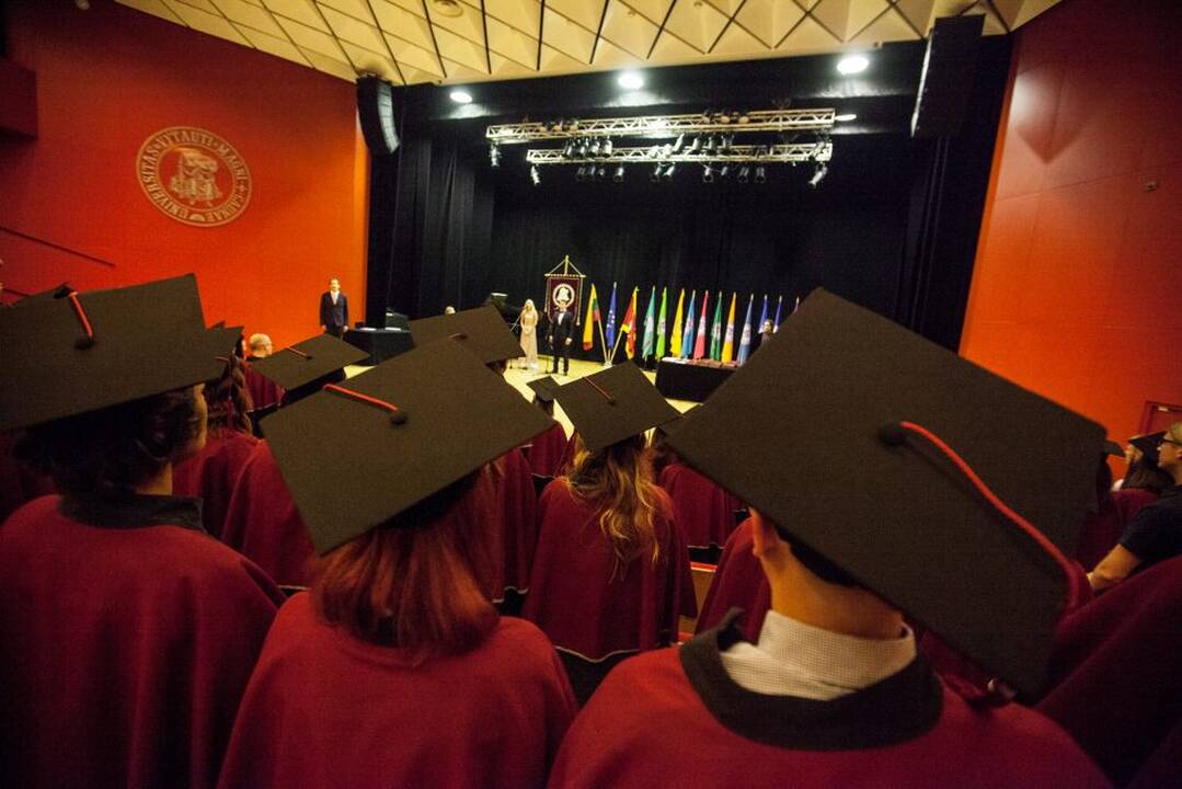Diplomų įteikimai