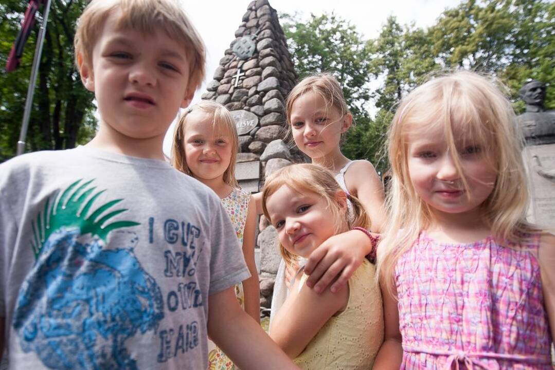 Valstybės dienos minėjimas prie Karo muziejaus