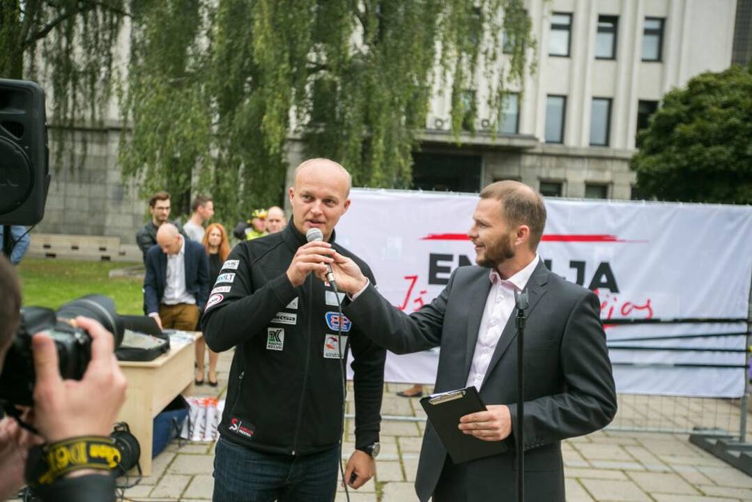 Neįprastos lenktynės
