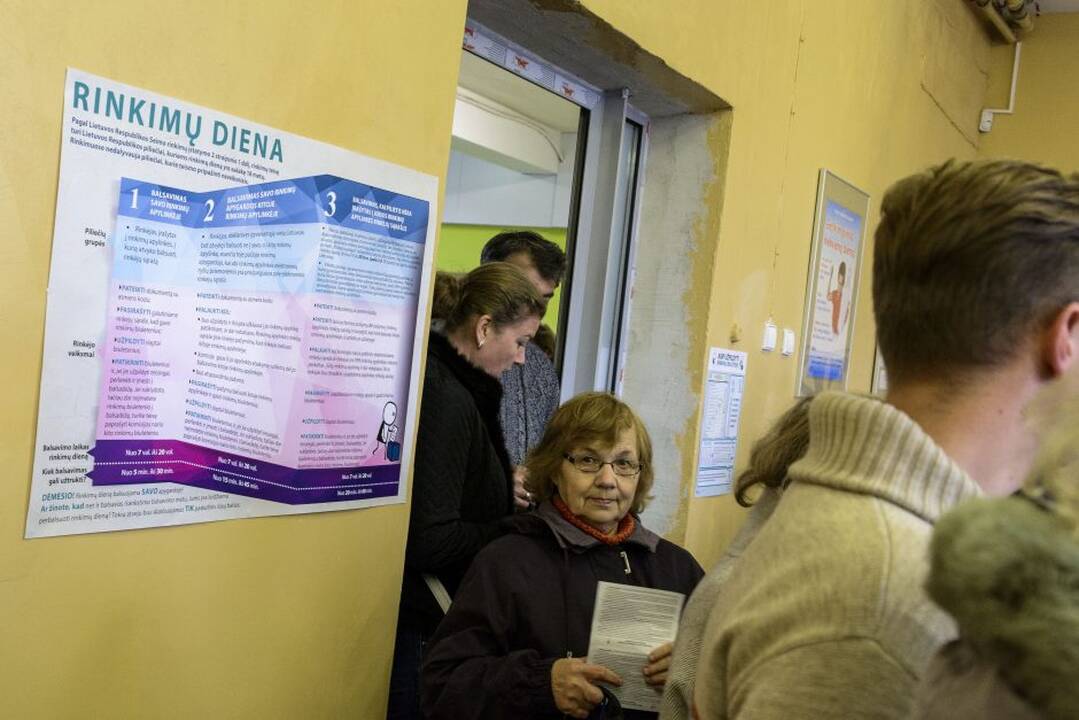 Kauniečiai balsuoja aktyviai