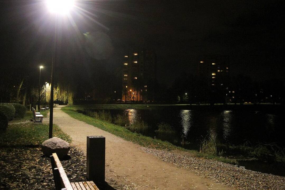 Kalniečių parke – naujas LED apšvietimas