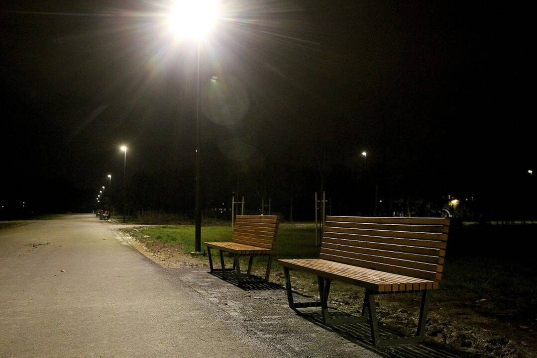 Kalniečių parke – naujas LED apšvietimas