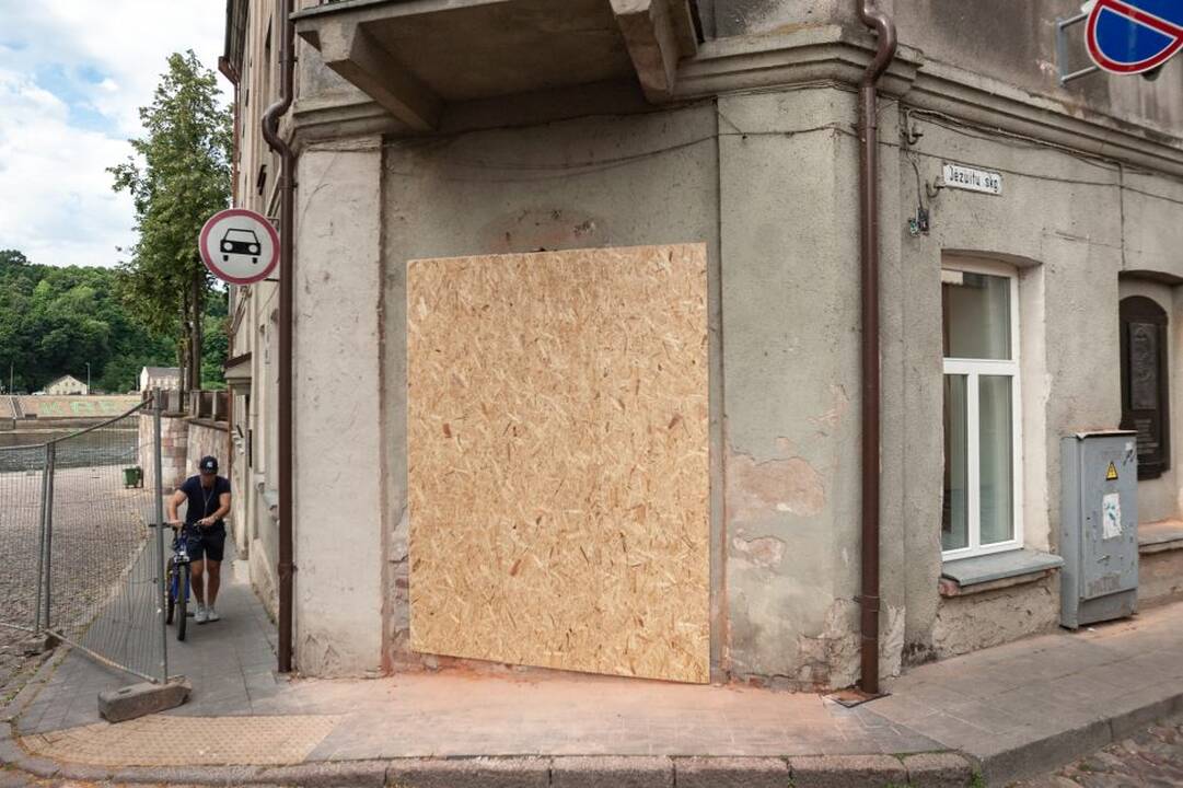 Perkelta J.Tumo-Vaižganto atminimo lenta