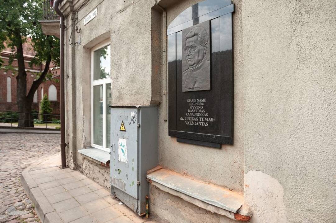 Perkelta J.Tumo-Vaižganto atminimo lenta