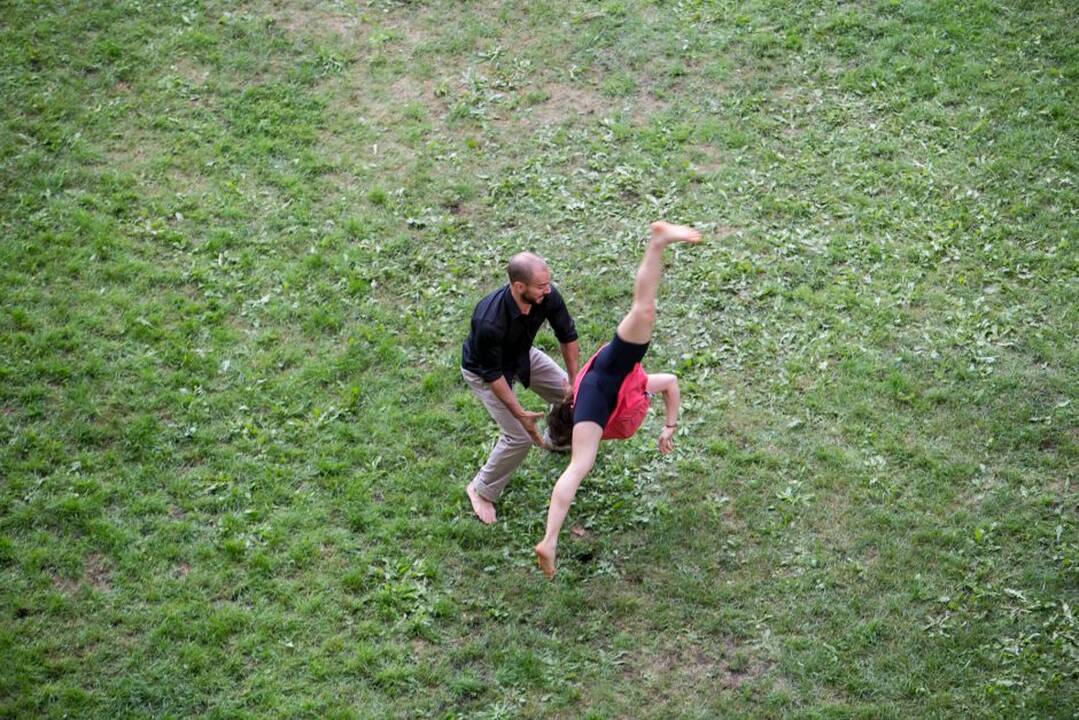 Netikėtumų festivalyje pasirodė cirko artistai