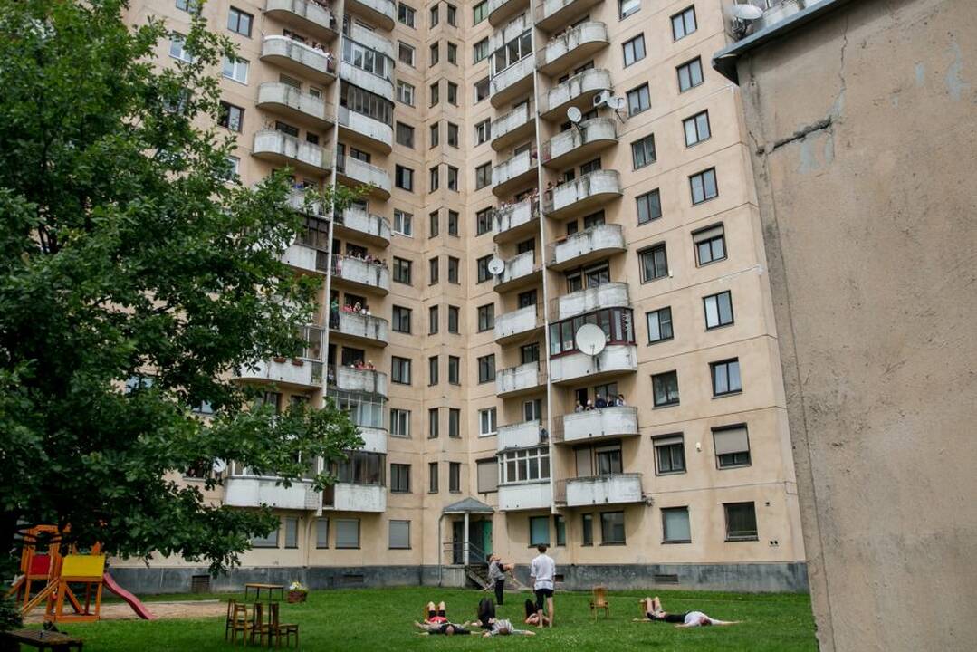 Netikėtumų festivalyje pasirodė cirko artistai