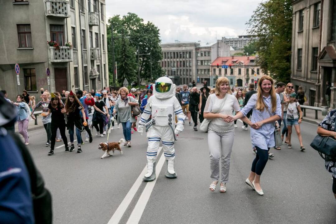 Netikėtumų festivalyje šturmuotas Parodos kalnas