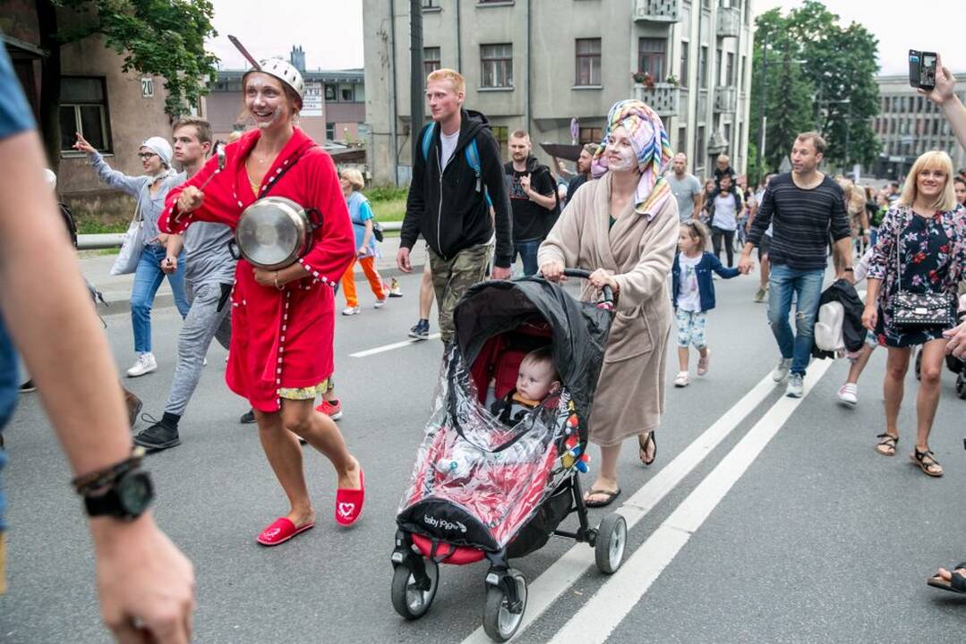 Netikėtumų festivalyje šturmuotas Parodos kalnas