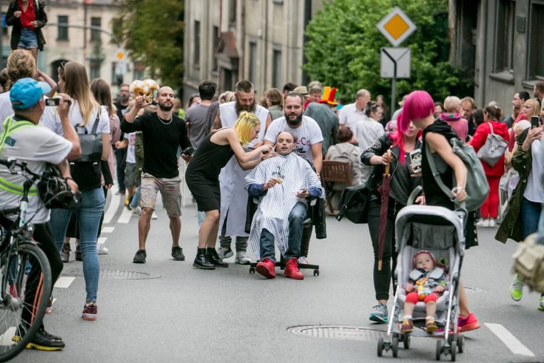 Netikėtumų festivalyje šturmuotas Parodos kalnas