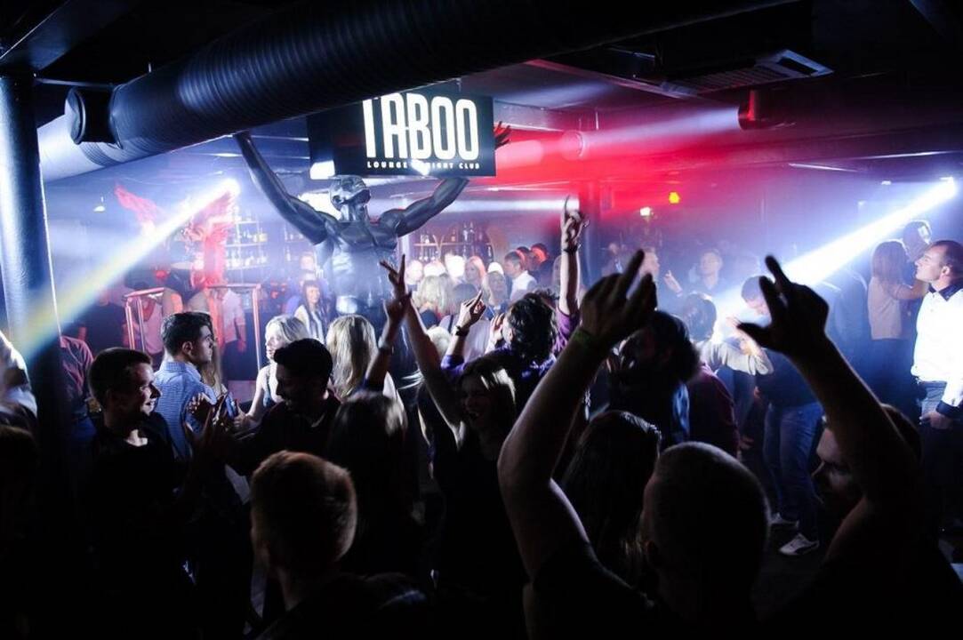 Nakties šėlsmas klube "Taboo"