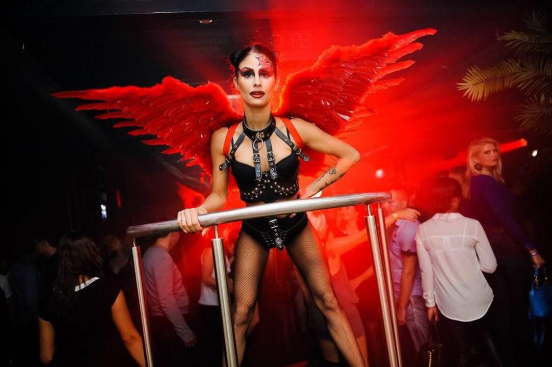 Nakties šėlsmas klube "Taboo"