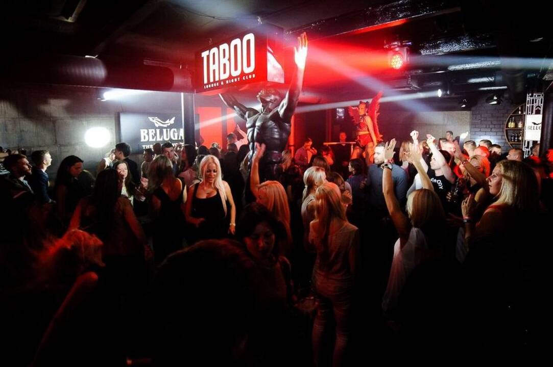 Nakties šėlsmas klube "Taboo"