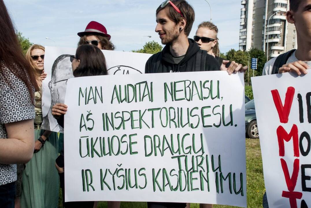 Protestas prie Maisto ir veterinarijos tarnybos