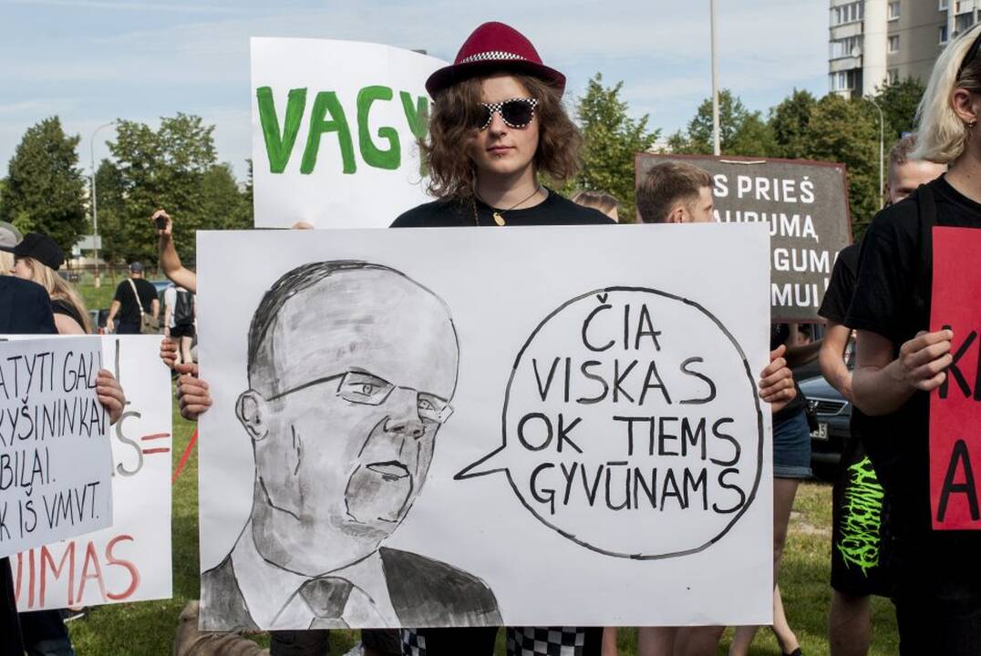 Protestas prie Maisto ir veterinarijos tarnybos
