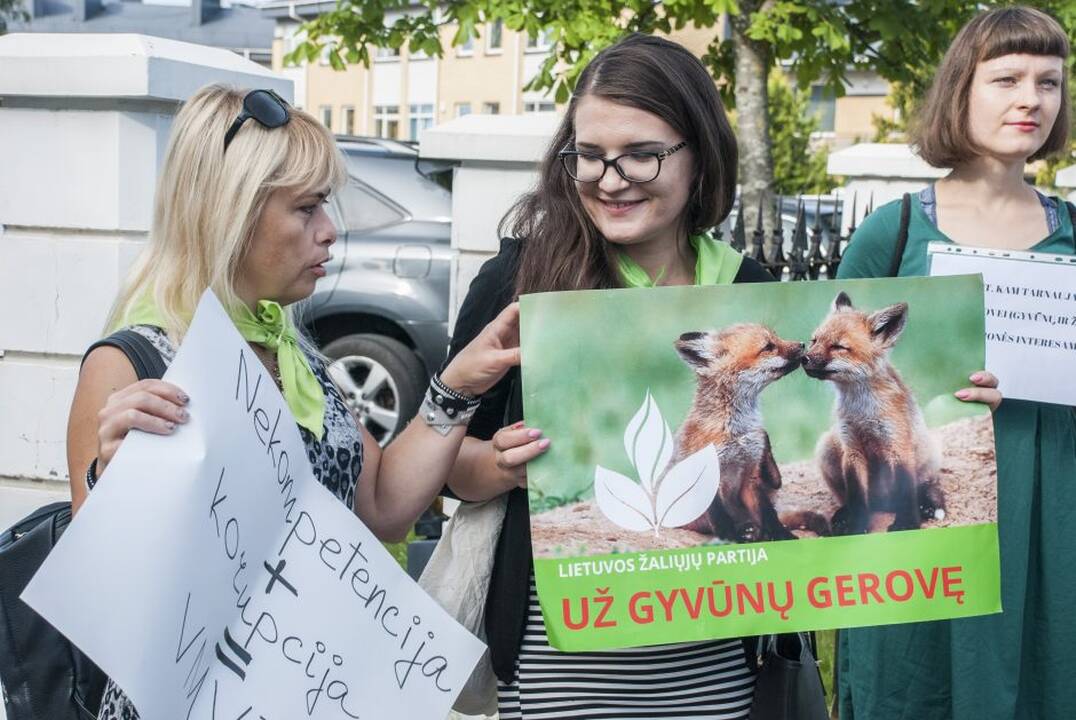 Protestas prie Maisto ir veterinarijos tarnybos