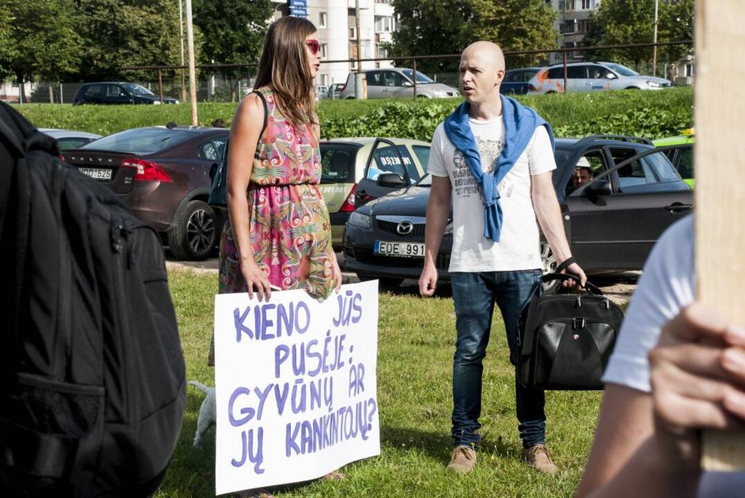Protestas prie Maisto ir veterinarijos tarnybos