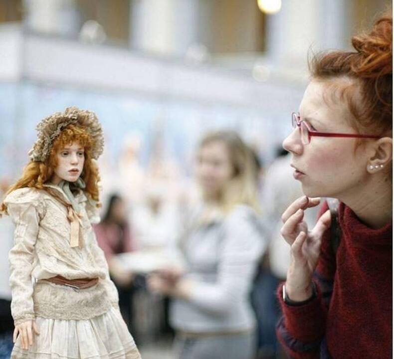 Rusų menininko lėlės