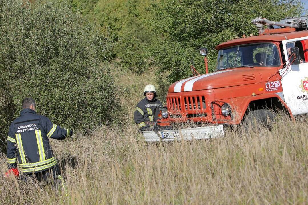 Prie Kauno S. Dariaus ir S.Girėno oro uosto ketvirtadienį nukrito lėktuvas.