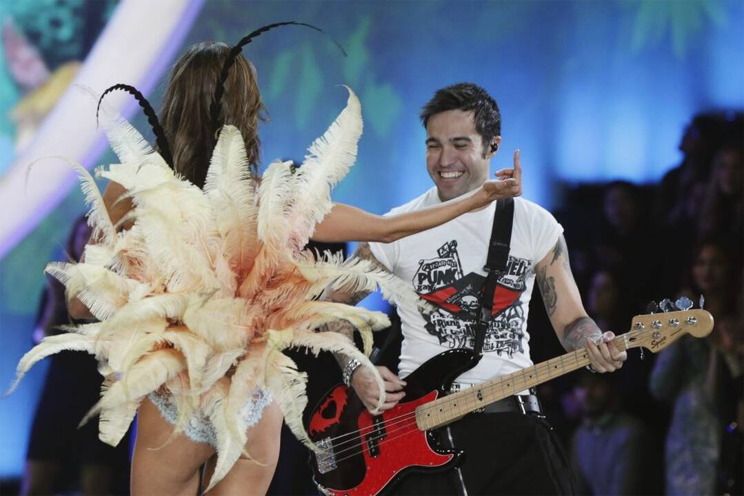 "Victoria's Secret" angelai pristatė naują kolekciją