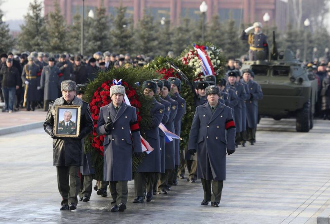 Ginklų konstruktorių M. Kalašnikovą prisimenant
