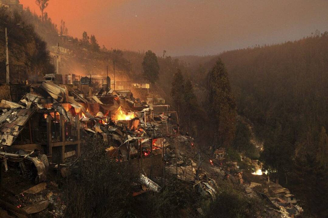 Gaisras Čilės Valparaiso uostamiestyje