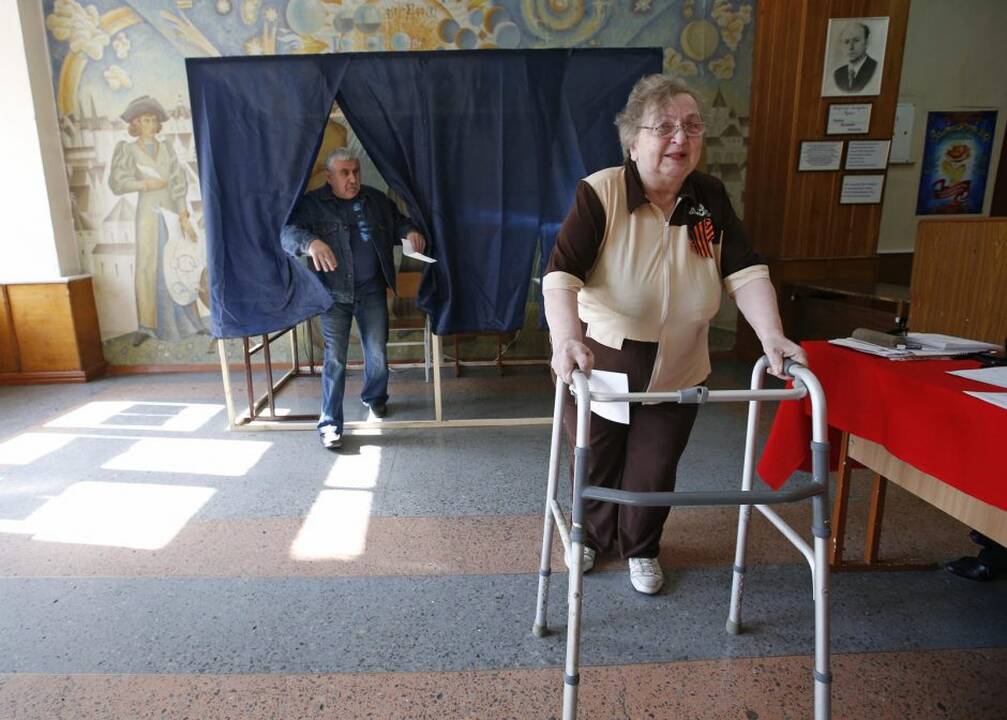 Referendumas dėl nepriklausomybės Rytų Ukrainos Donecko ir Luhansko srityse