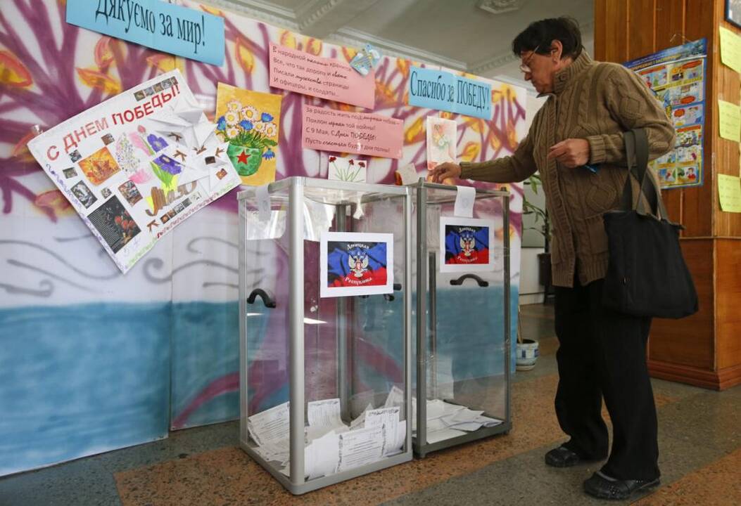 Referendumas dėl nepriklausomybės Rytų Ukrainos Donecko ir Luhansko srityse