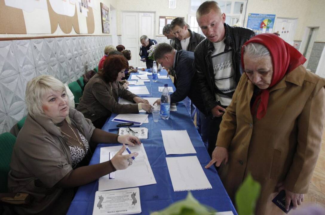 Referendumas dėl nepriklausomybės Rytų Ukrainos Donecko ir Luhansko srityse