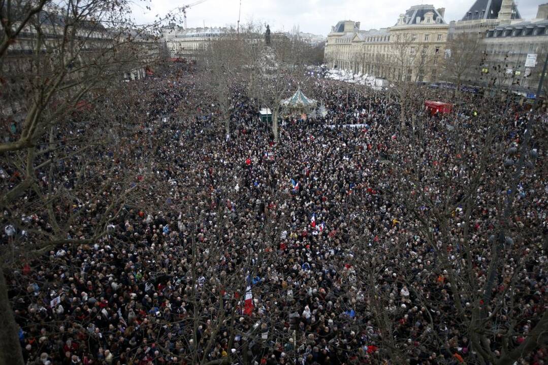 Istorinė demonstracija Paryžiuje 