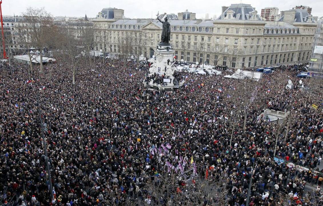 Istorinė demonstracija Paryžiuje 