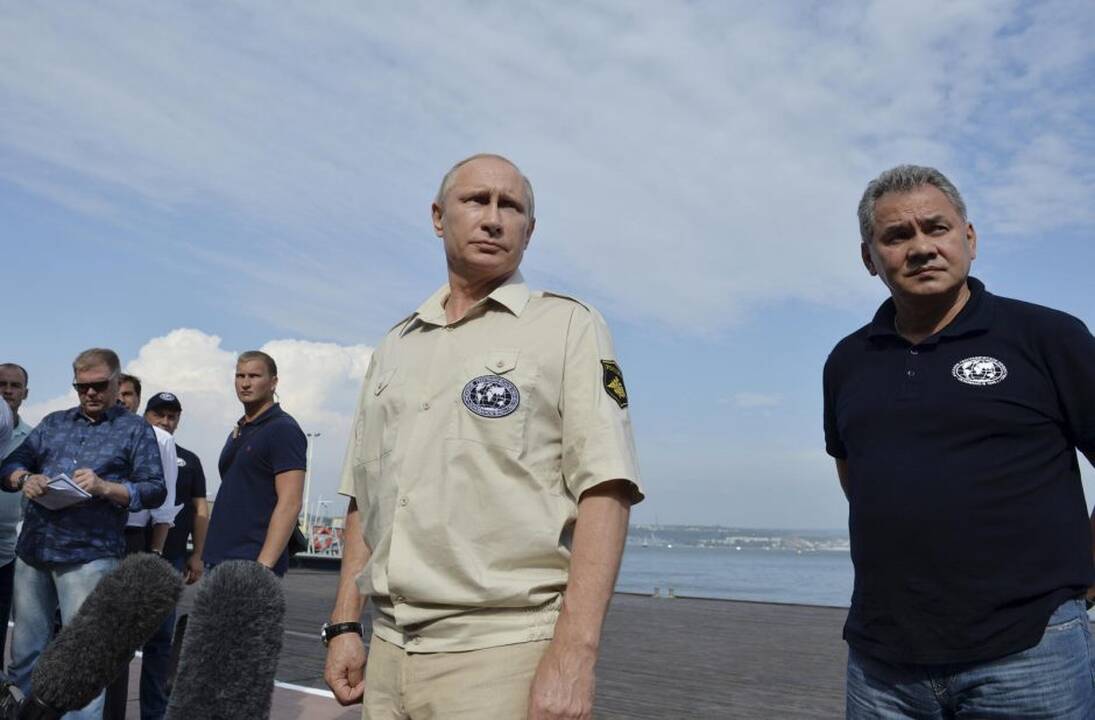 V. Putinas nėrė į Juodosios jūros dugną 