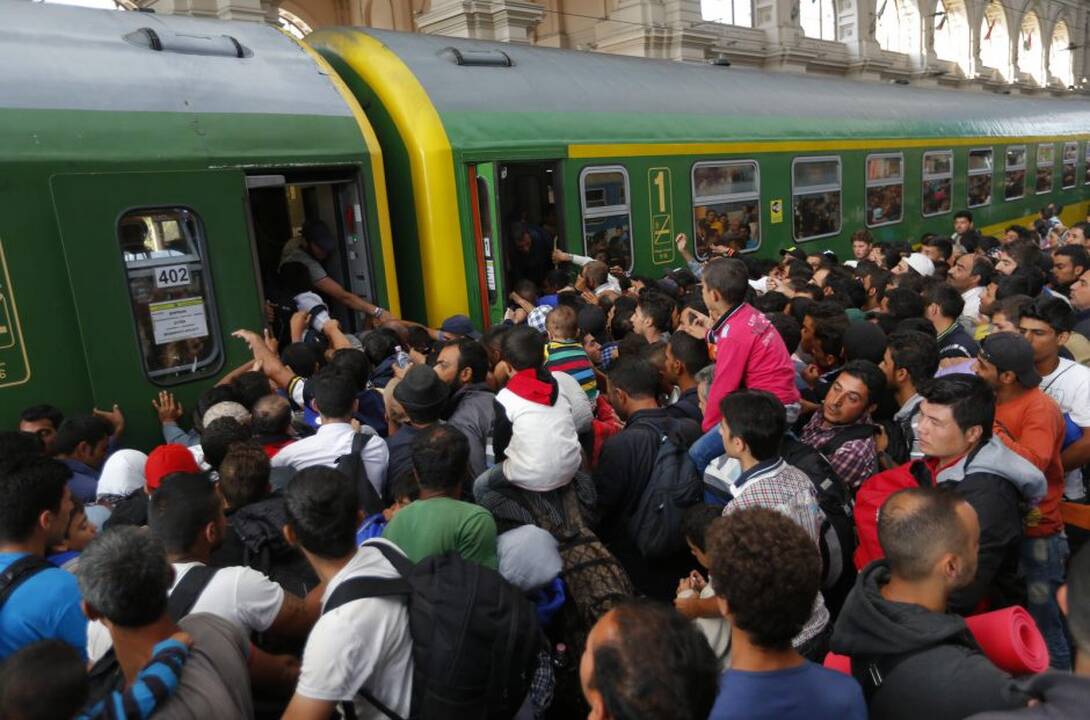 Vengrijos sostinėje – migrantų šturmas