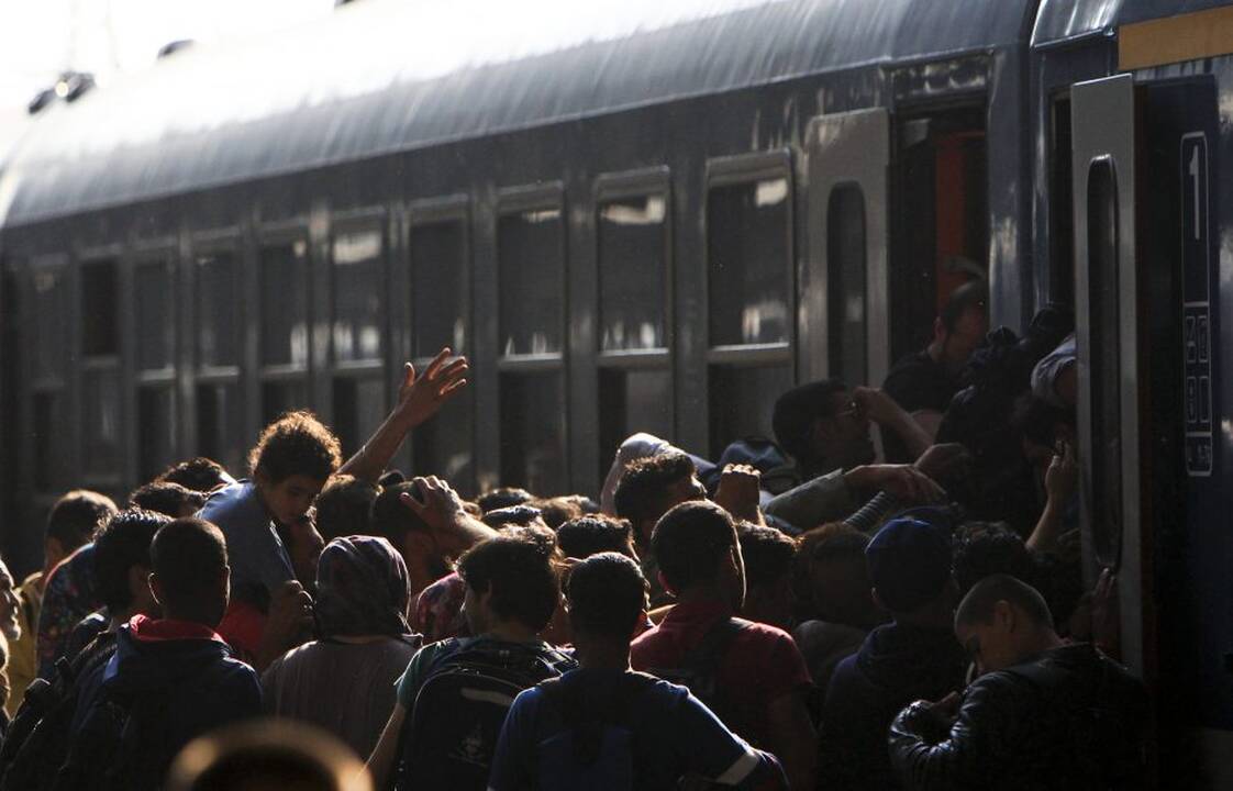Vengrijos sostinėje – migrantų šturmas